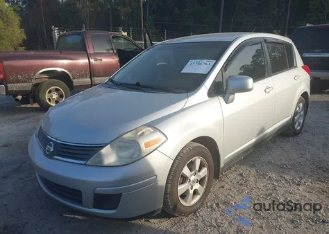 2008 Nissan Versa 1.8Sl z USA, uszkodzony, nr VIN 3N1BC13E68L360520